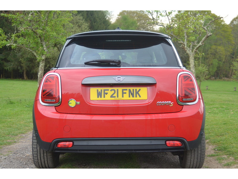 MINI Electric Hatch Cooper SE 32.6kWh Level 2 Hatchback 3dr Electric Auto (184 ps) Hatchback Automatic Electric | - U10887