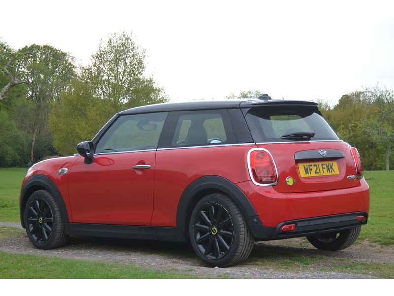 MINI Electric Hatch Cooper SE 32.6kWh Level 2 Hatchback 3dr Electric Auto (184 ps) Hatchback Automatic Electric | - U10887