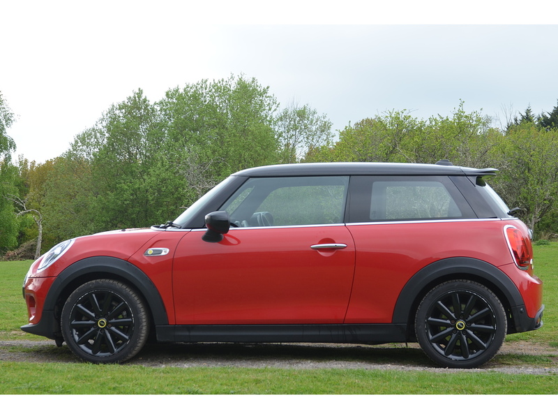 MINI Electric Hatch Cooper SE 32.6kWh Level 2 Hatchback 3dr Electric Auto (184 ps) Hatchback Automatic Electric | - U10887