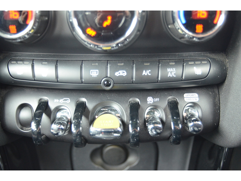 MINI Electric Hatch Cooper SE 32.6kWh Level 2 Hatchback 3dr Electric Auto (184 ps) Hatchback Automatic Electric | - U10887