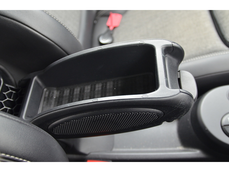 MINI Electric Hatch Cooper SE 32.6kWh Level 2 Hatchback 3dr Electric Auto (184 ps) Hatchback Automatic Electric | - U10887