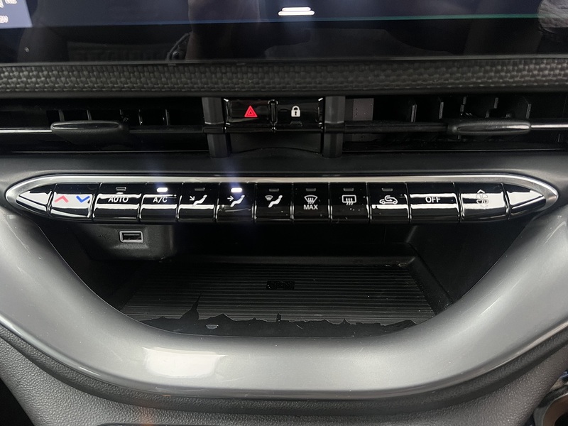 Fiat 500e C 42kWh La Prima Convertible 2dr Electric Auto (118 ps) Convertible Automatic Electric | 1 FORMER - U10888