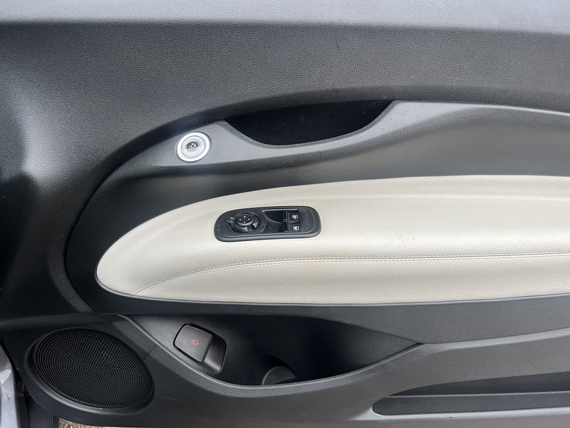 Fiat 500e C 42kWh La Prima Convertible 2dr Electric Auto (118 ps) Convertible Automatic Electric | 1 FORMER - U10888