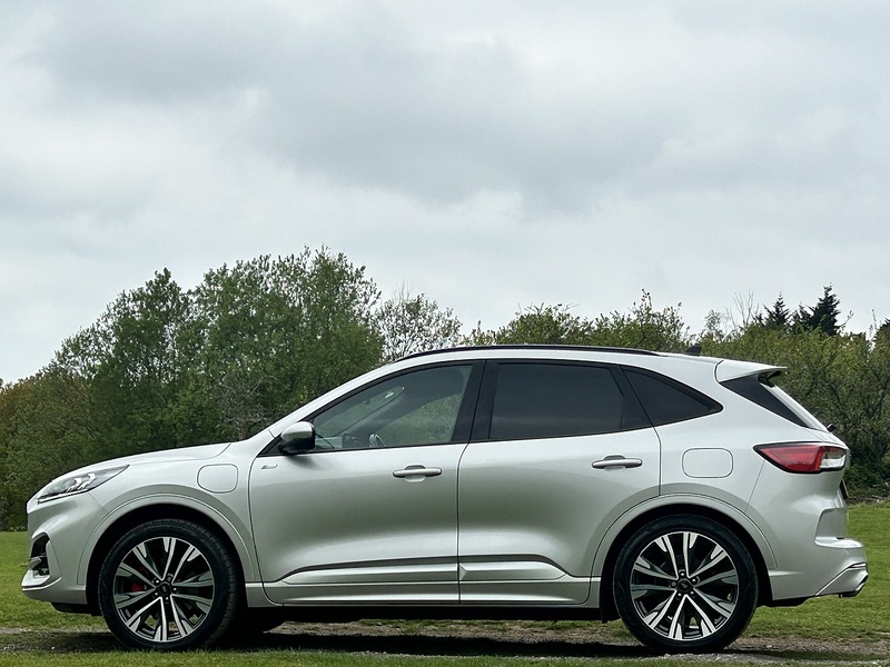 Ford Kuga 2.5 EcoBoost Duratec 14.4kWh ST-Line X SUV 5dr Petrol Plug-in Hybrid CVT Euro 6 (s/s) (225 ps) | 1 - U10889