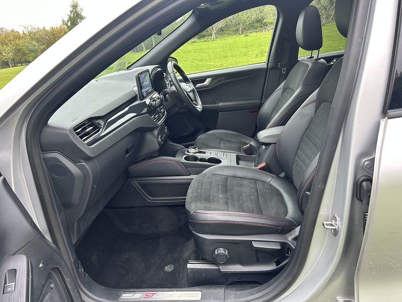 Ford Kuga 2.5 EcoBoost Duratec 14.4kWh ST-Line X SUV 5dr Petrol Plug-in Hybrid CVT Euro 6 (s/s) (225 ps) | 1 - U10889