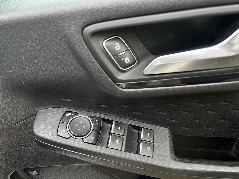 Ford Kuga 2.5 EcoBoost Duratec 14.4kWh ST-Line X SUV 5dr Petrol Plug-in Hybrid CVT Euro 6 (s/s) (225 ps) | 1 - U10889