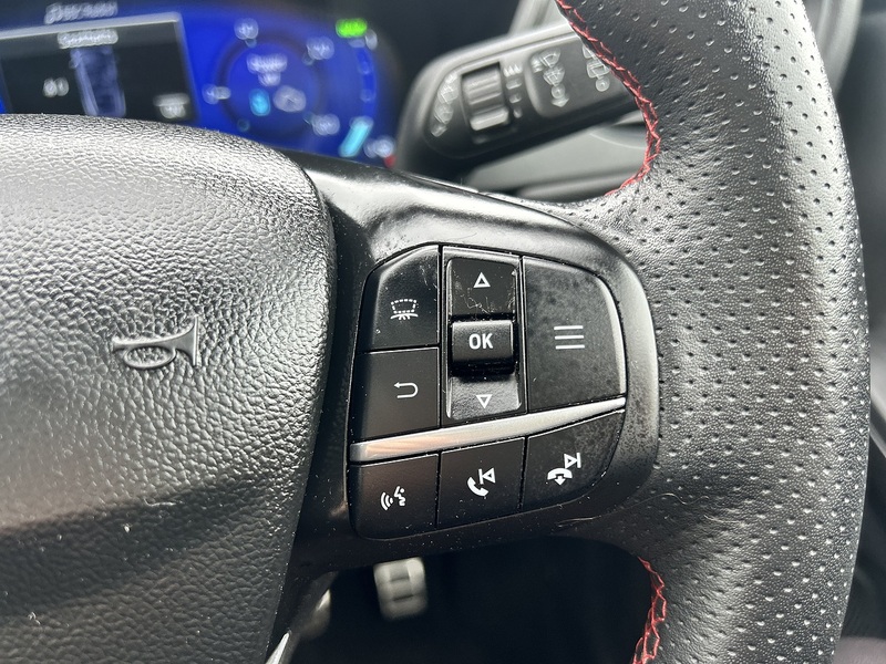 Ford Kuga 2.5 EcoBoost Duratec 14.4kWh ST-Line X SUV 5dr Petrol Plug-in Hybrid CVT Euro 6 (s/s) (225 ps) | 1 - U10889