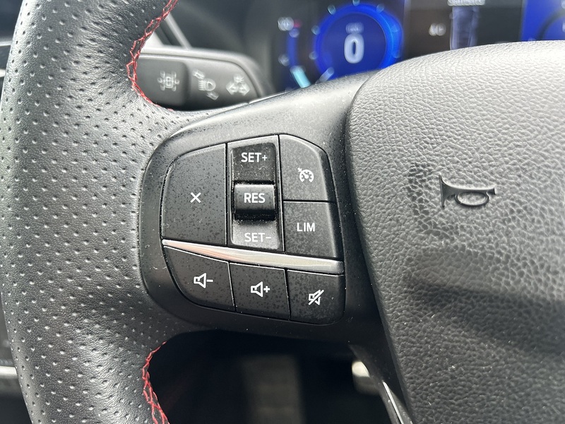 Ford Kuga 2.5 EcoBoost Duratec 14.4kWh ST-Line X SUV 5dr Petrol Plug-in Hybrid CVT Euro 6 (s/s) (225 ps) | 1 - U10889