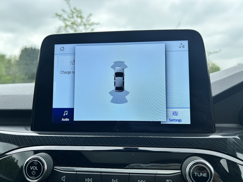 Ford Kuga 2.5 EcoBoost Duratec 14.4kWh ST-Line X SUV 5dr Petrol Plug-in Hybrid CVT Euro 6 (s/s) (225 ps) | 1 - U10889