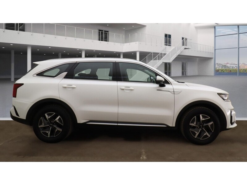 Kia Sorento 1.6 h T-GDi 2 SUV 5dr Petrol Hybrid Auto AWD Euro 6 (s/s) (226 bhp) SUV Automatic Petrol Hybrid | 1 - U10890