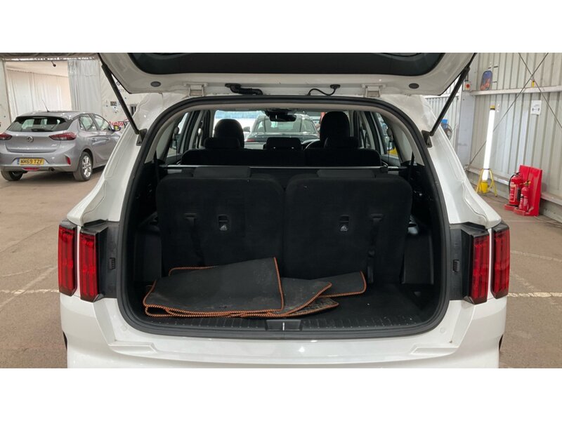 Kia Sorento 1.6 h T-GDi 2 SUV 5dr Petrol Hybrid Auto AWD Euro 6 (s/s) (226 bhp) SUV Automatic Petrol Hybrid | 1 - U10890