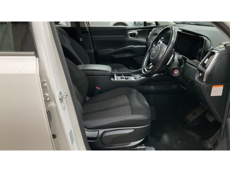 Kia Sorento 1.6 h T-GDi 2 SUV 5dr Petrol Hybrid Auto AWD Euro 6 (s/s) (226 bhp) SUV Automatic Petrol Hybrid | 1 - U10890