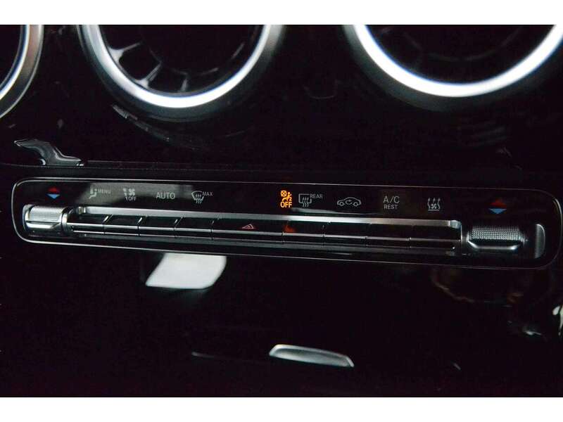 Mercedes-Benz A Class 1.3 A250e 15.6kWh AMG Line Saloon 4dr Petrol Plug-in Hybrid 8G-DCT Euro 6 (s/s) (218 ps) - U10892