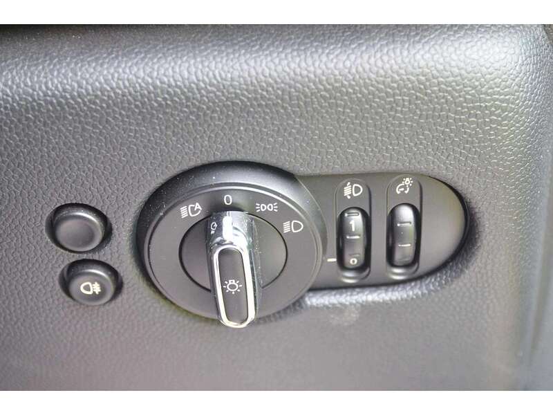 MINI Electric Hatch Cooper SE 32.6kWh Level 2 Hatchback 3dr Electric Auto (184 ps) Hatchback Automatic Electric | - U10898