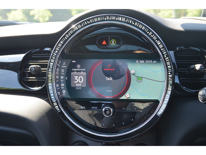 MINI Electric Hatch Cooper SE 32.6kWh Level 3 Hatchback 3dr Electric Auto (184 ps) Hatchback Automatic Electric | 1 - U10899