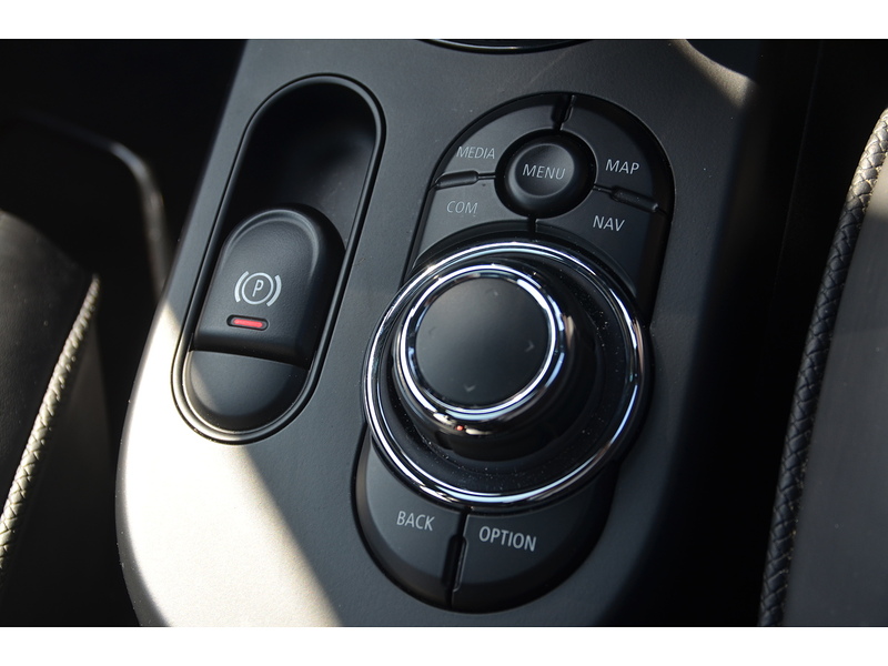 MINI Electric Hatch Cooper SE 32.6kWh Level 3 Hatchback 3dr Electric Auto (184 ps) Hatchback Automatic Electric | 1 - U10899