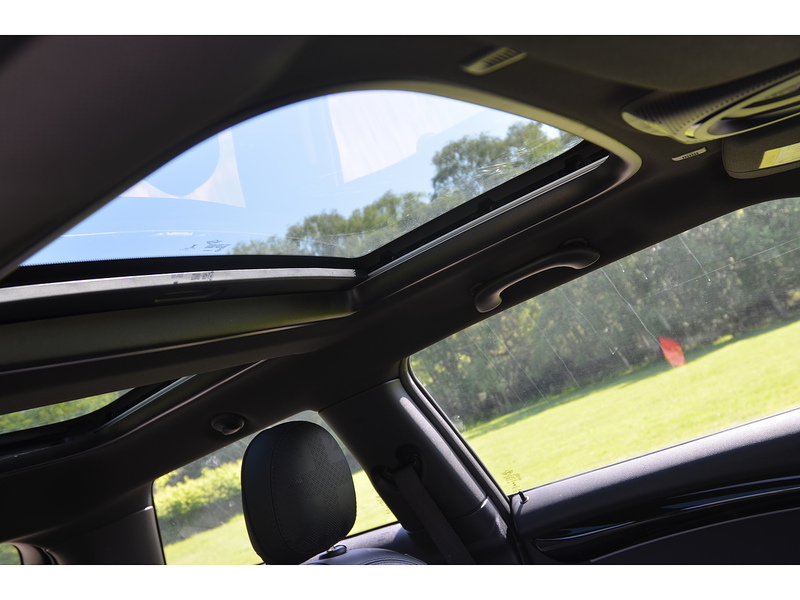 MINI Electric Hatch Cooper SE 32.6kWh Level 3 Hatchback 3dr Electric Auto (184 ps) Hatchback Automatic Electric | 1 - U10899