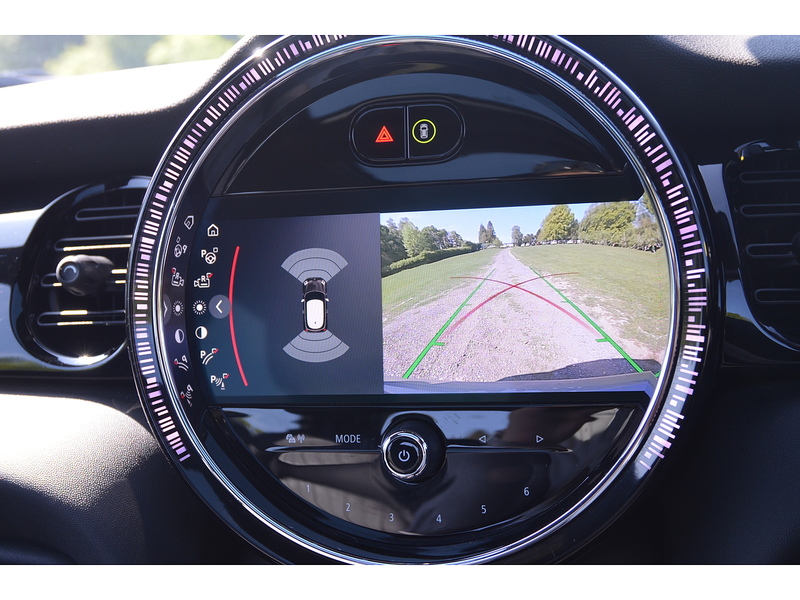 MINI Electric Hatch Cooper SE 32.6kWh Level 3 Hatchback 3dr Electric Auto (184 ps) Hatchback Automatic Electric | 1 - U10899