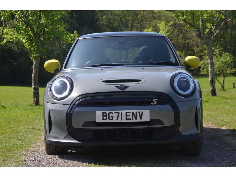 MINI Electric Hatch Cooper SE 32.6kWh Level 3 Hatchback 3dr Electric Auto (184 ps) Hatchback Automatic Electric | 1 - U10899