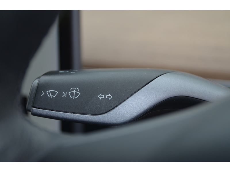 Tesla Model 3 (Dual Motor) Long Range Saloon 4dr Electric Auto 4WDE (346 ps) | 1 FORMER KEEPER|SELF DRIVE - U10901