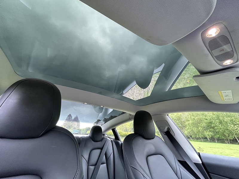 Tesla Model 3 (Dual Motor) Long Range Saloon 4dr Electric Auto 4WDE (346 ps) | 1 FORMER KEEPER|SELF DRIVE - U10901