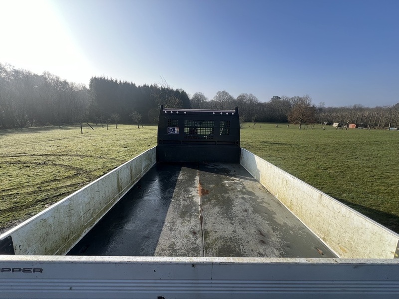 Ford Transit 2.0 350 EcoBlue Chassis Cab 2dr Diesel Manual RWD L2 H1 Euro 6 (DRW) (130 ps) | TOW BAR|TAIL - U10902