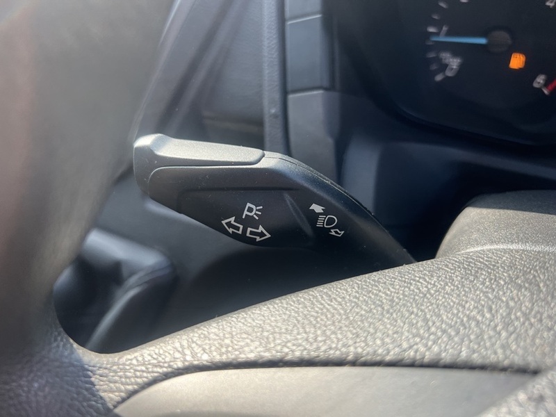 Ford Transit 2.0 350 EcoBlue Chassis Cab 2dr Diesel Manual RWD L2 H1 Euro 6 (DRW) (130 ps) | TOW BAR|TAIL - U10902