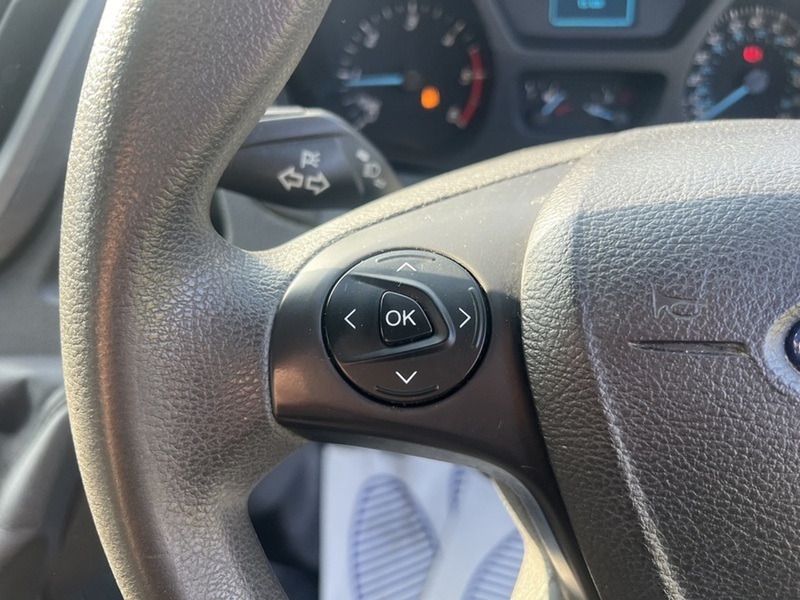 Ford Transit 2.0 350 EcoBlue Chassis Cab 2dr Diesel Manual RWD L2 H1 Euro 6 (DRW) (130 ps) | TOW BAR|TAIL - U10902