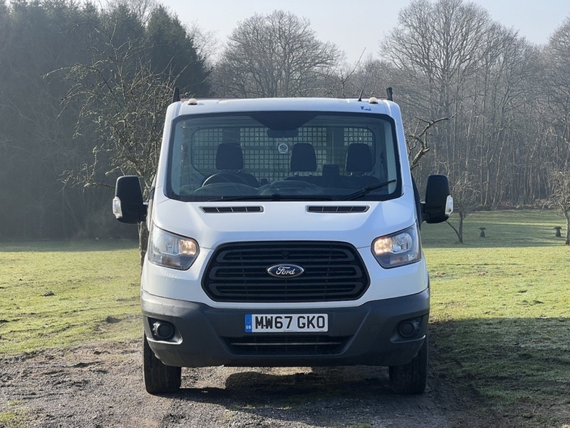 Ford Transit 2.0 350 EcoBlue Chassis Cab 2dr Diesel Manual RWD L2 H1 Euro 6 (DRW) (130 ps) | TOW BAR|TAIL - U10902