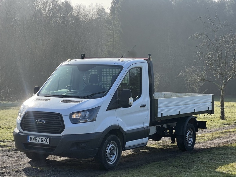 Ford Transit 2.0 350 EcoBlue Chassis Cab 2dr Diesel Manual RWD L2 H1 Euro 6 (DRW) (130 ps) | TOW BAR|TAIL - U10902