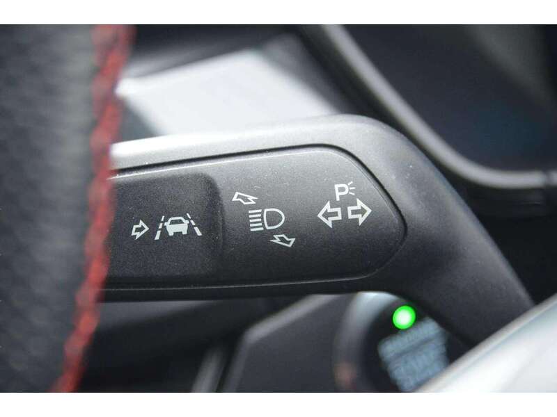 Ford Focus 1.0T EcoBoost MHEV ST-Line X Edition Hatchback 5dr - U10905