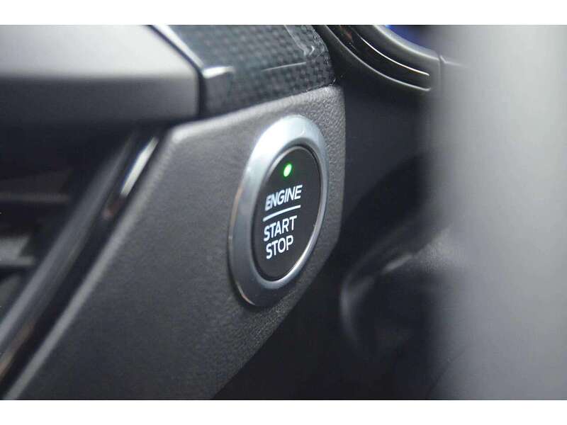 Ford Focus 1.0T EcoBoost MHEV ST-Line X Edition Hatchback 5dr - U10905