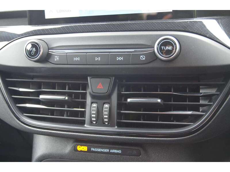 Ford Focus 1.0T EcoBoost MHEV ST-Line X Edition Hatchback 5dr - U10905