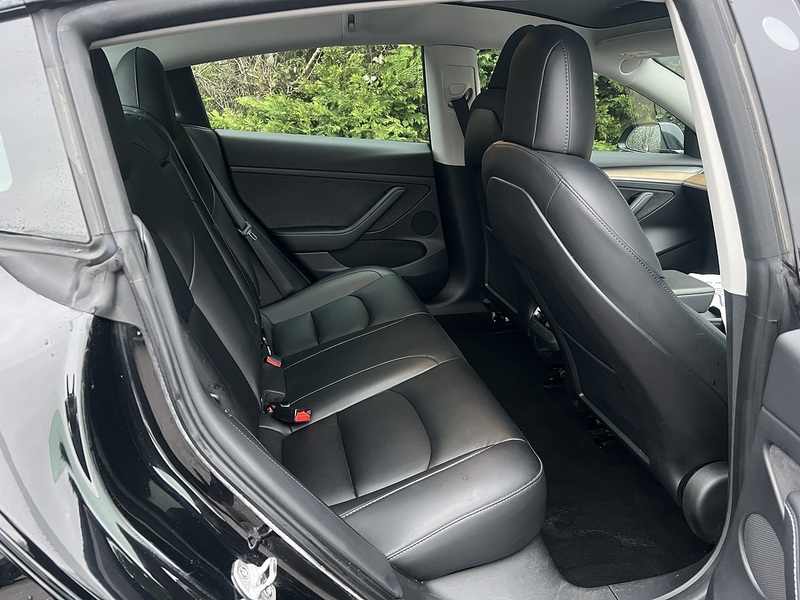 Tesla Model 3 Standard Range Plus Saloon 4dr Electric Auto RWD (241 bhp) | 1 FORMER KEEPER|VAT QUALIFYING - U10906