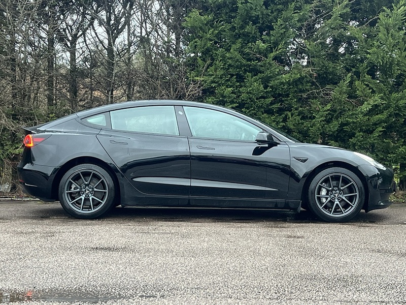 Tesla Model 3 Standard Range Plus Saloon 4dr Electric Auto RWD (241 bhp) | 1 FORMER KEEPER|VAT QUALIFYING - U10906
