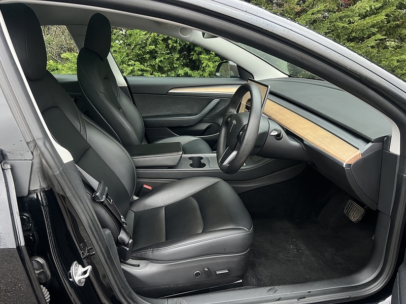 Tesla Model 3 Standard Range Plus Saloon 4dr Electric Auto RWD (241 bhp) | 1 FORMER KEEPER|VAT QUALIFYING - U10906