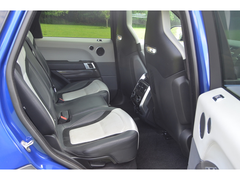 Land Rover Range Rover Sport 5.0 P575 V8 GPF SVR SUV 5dr Petrol Auto 4WD Euro 6 (s/s) (575 ps) | 1 FORMER KEEPER|PAN ROOF - U10910