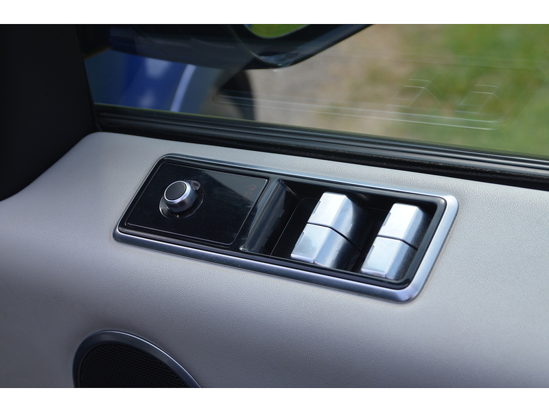 Land Rover Range Rover Sport 5.0 P575 V8 GPF SVR SUV 5dr Petrol Auto 4WD Euro 6 (s/s) (575 ps) | 1 FORMER KEEPER|PAN ROOF - U10910