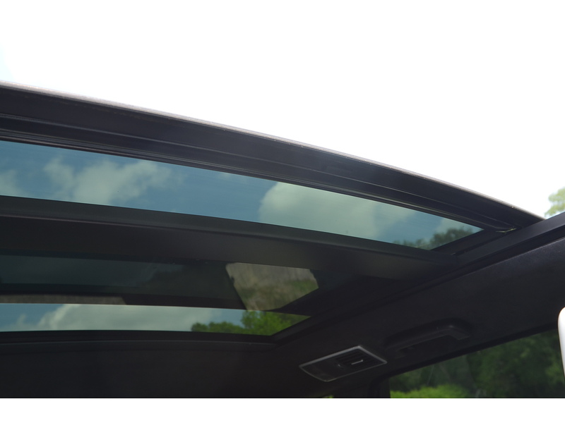 Land Rover Range Rover Sport 5.0 P575 V8 GPF SVR SUV 5dr Petrol Auto 4WD Euro 6 (s/s) (575 ps) | 1 FORMER KEEPER|PAN ROOF - U10910