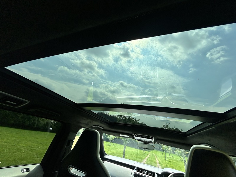 Land Rover Range Rover Sport 5.0 P575 V8 GPF SVR SUV 5dr Petrol Auto 4WD Euro 6 (s/s) (575 ps) | 1 FORMER KEEPER|PAN ROOF - U10910