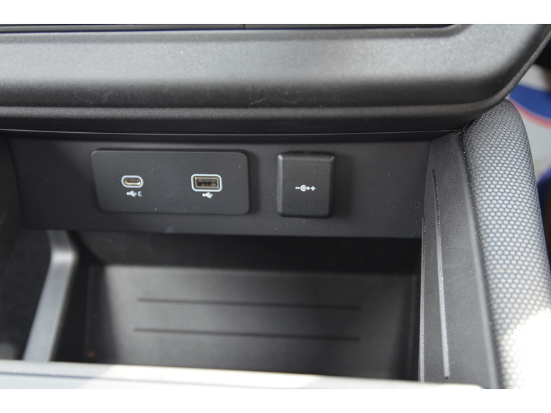 Land Rover Defender 110 P525 V8 Carpathian Edition - U10915