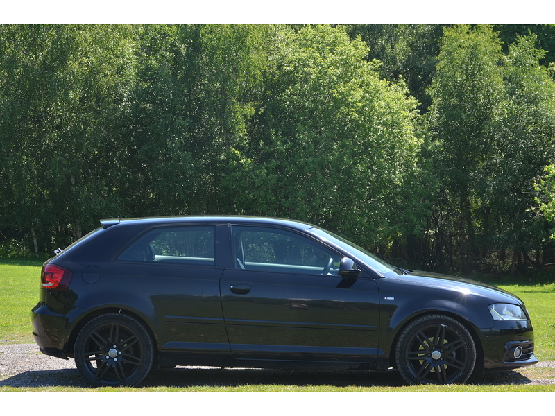 Audi A3 1.8 TFSI S line Hatchback 3dr Petrol S Tronic Euro 4 (160 ps) - U10916