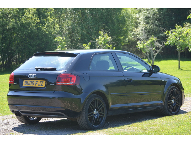 Audi A3 1.8 TFSI S line Hatchback 3dr Petrol S Tronic Euro 4 (160 ps) - U10916
