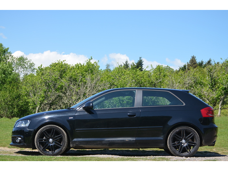 Audi A3 1.8 TFSI S line Hatchback 3dr Petrol S Tronic Euro 4 (160 ps) - U10916