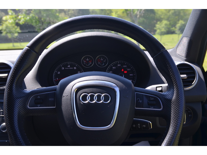 Audi A3 1.8 TFSI S line Hatchback 3dr Petrol S Tronic Euro 4 (160 ps) - U10916