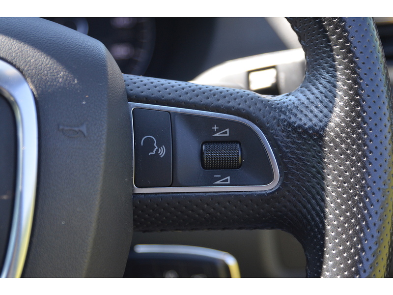 Audi A3 1.8 TFSI S line Hatchback 3dr Petrol S Tronic Euro 4 (160 ps) - U10916