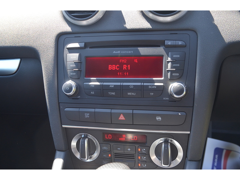 Audi A3 1.8 TFSI S line Hatchback 3dr Petrol S Tronic Euro 4 (160 ps) - U10916