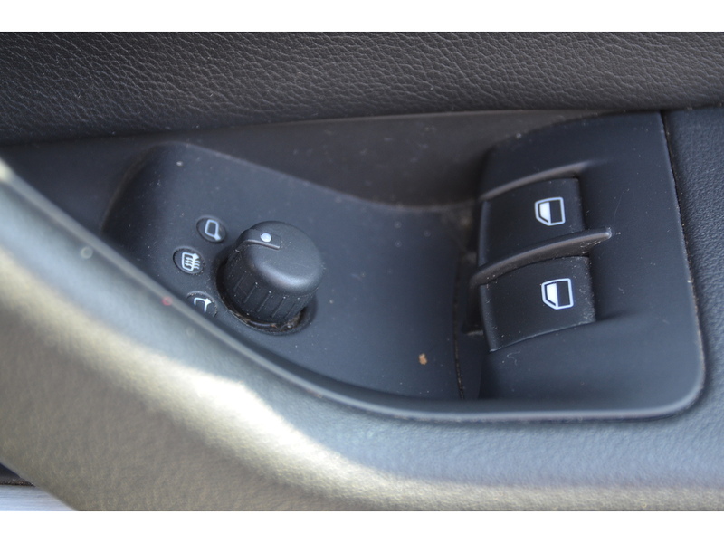 Audi A3 1.8 TFSI S line Hatchback 3dr Petrol S Tronic Euro 4 (160 ps) - U10916