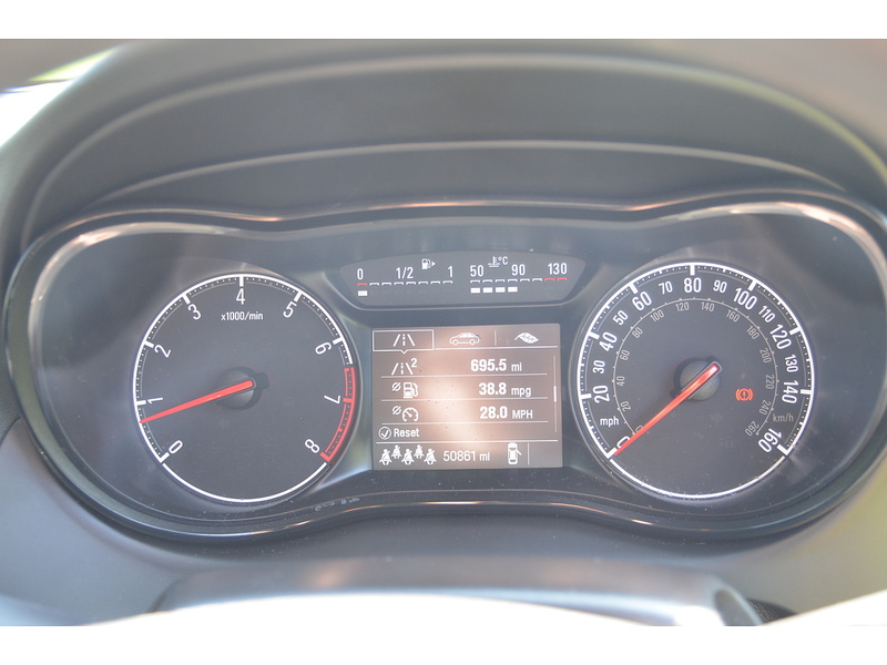 Vauxhall Zafira Tourer 1.4i Turbo Design MPV 5dr Petrol Manual Euro 6 (140 ps) | CRUISE|P/SENSORS|LOW MILEAGE - U10918