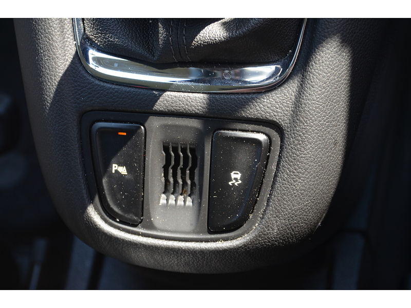 Vauxhall Zafira Tourer 1.4i Turbo Design MPV 5dr Petrol Manual Euro 6 (140 ps) | CRUISE|P/SENSORS|LOW MILEAGE - U10918